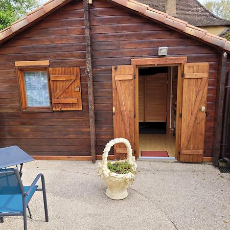 Au Petit Chalet Gigouzac Экстерьер фото