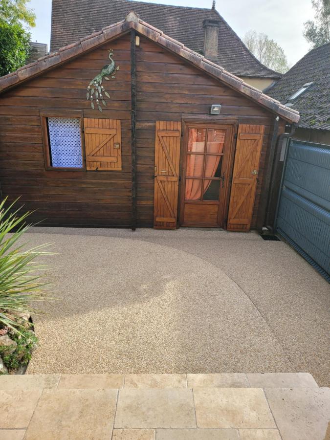 Au Petit Chalet Gigouzac Экстерьер фото