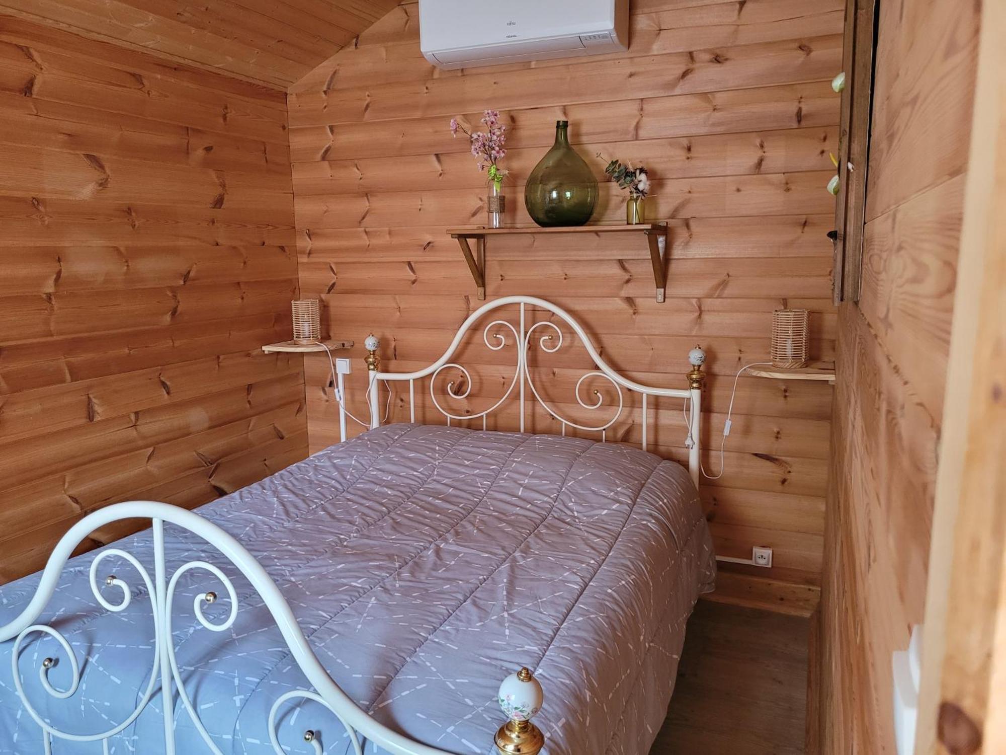 Au Petit Chalet Gigouzac Экстерьер фото