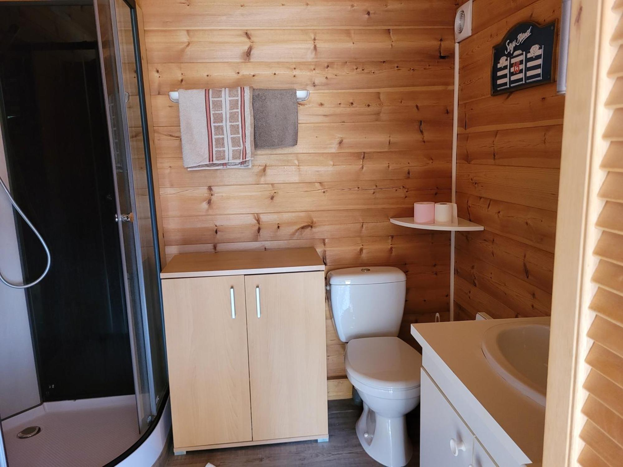 Au Petit Chalet Gigouzac Экстерьер фото